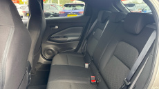 Nissan Juke 1.0 DiG-T N-Connecta 5dr DCT Petrol Hatchback